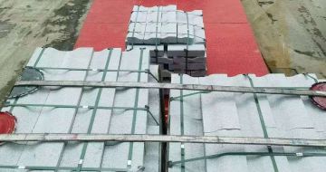 武汉 芝麻白仿形加直形路沿石出货日常