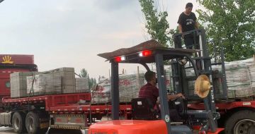 武汉 黄金麻冰裂纹，地铺石装车