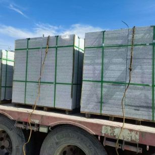 武汉 芝麻白花岗岩地铺石装车日常