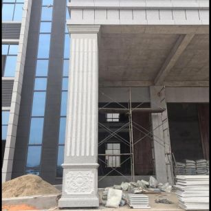 武汉 芝麻白光面花岗岩门楼大柱（罗马柱）配雕花底座