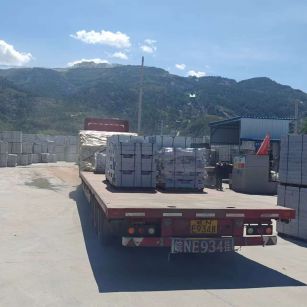 武汉 芝麻白仿形路沿石，直形路沿石