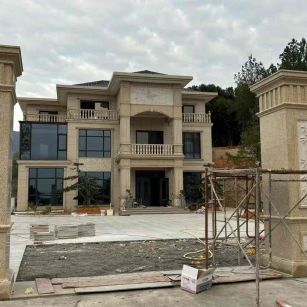 武汉 黄金麻花岗岩别墅雕花外墙干挂配上门口雕花罗马柱