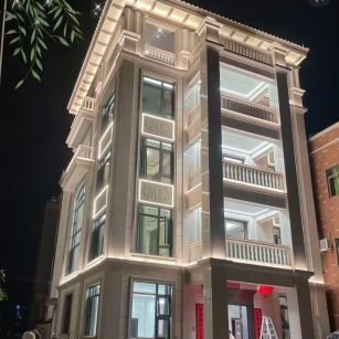 武汉 芝麻白花岗岩别墅外墙夜间效果