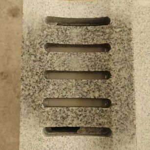 武汉 芝麻白拉丝面花岗岩U型开槽排水槽