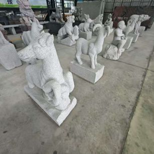武汉 芝麻白花岗岩造型立体雕刻——十二生肖