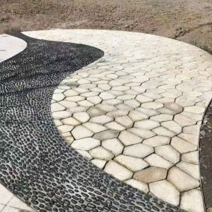 武汉 黄金麻冰裂纹地铺石工地铺装案例