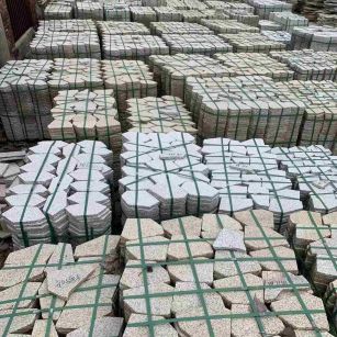 武汉 黄金麻白麻花岗岩荔枝面地铺石(冰裂纹)