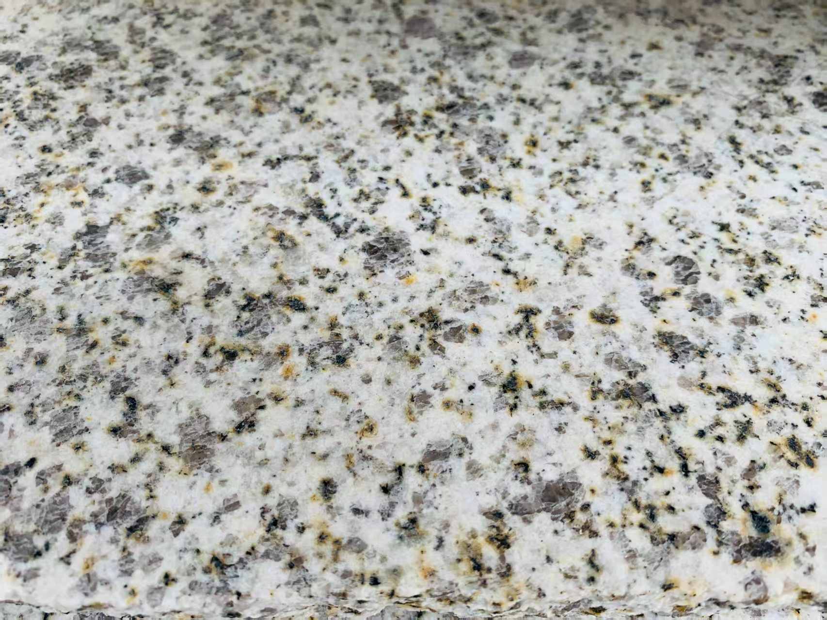 武汉 黄金麻花岗岩石材浅黄光面