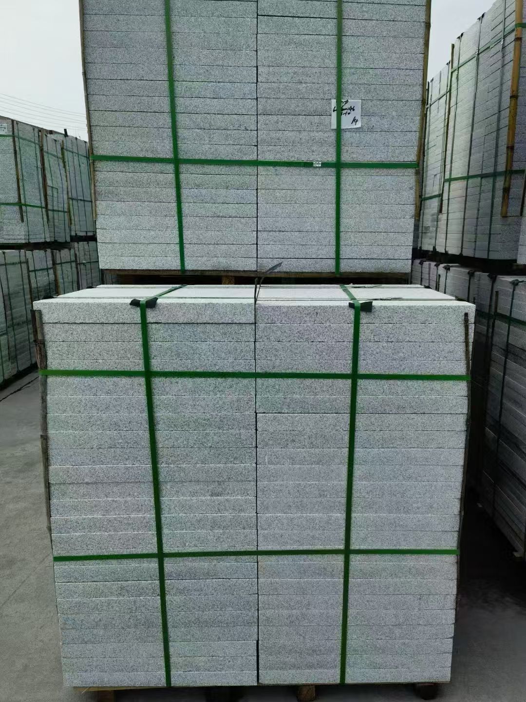 武汉 芝麻白火烧，园林广场市政工程地铺石，1.8~5.0厚均有现货