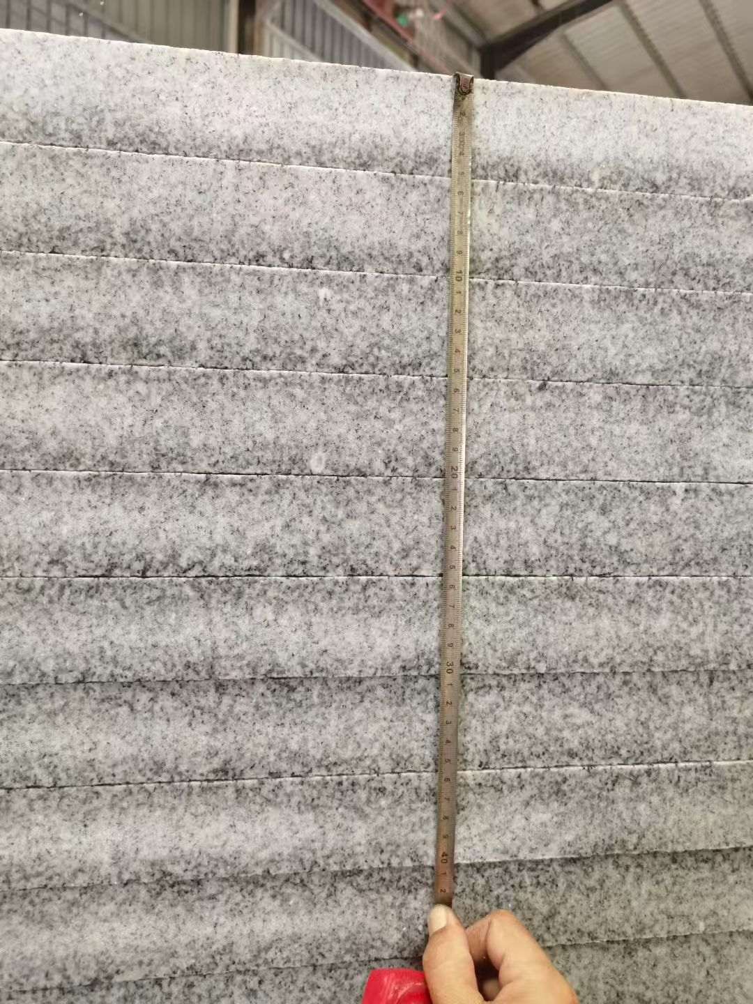 武汉 芝麻白火烧成品厚薄均匀，B料价格接近A料质量