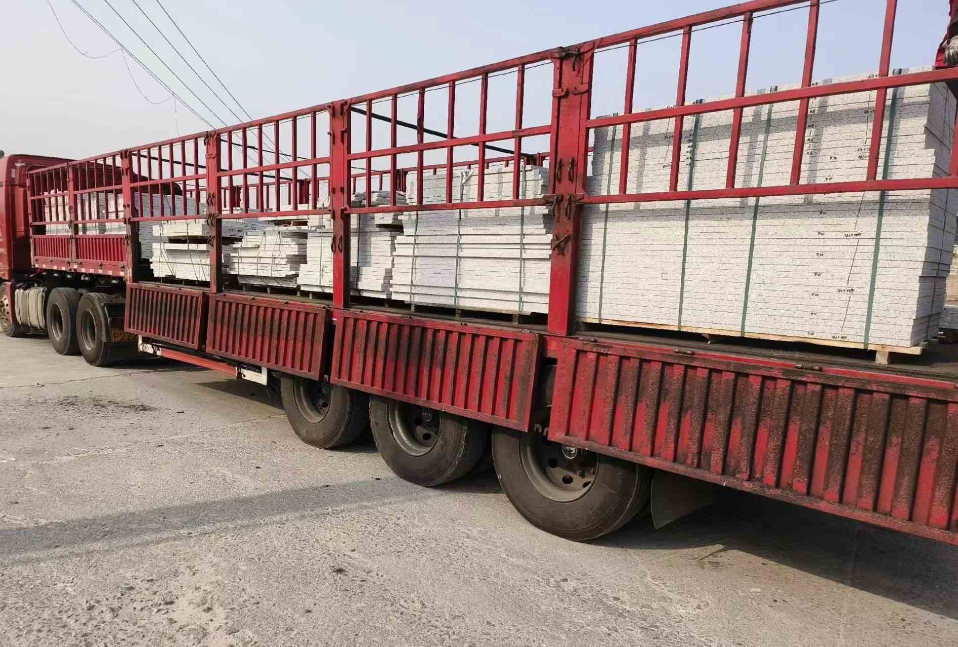 武汉 白麻荔枝面外墙干挂，工厂装车日常