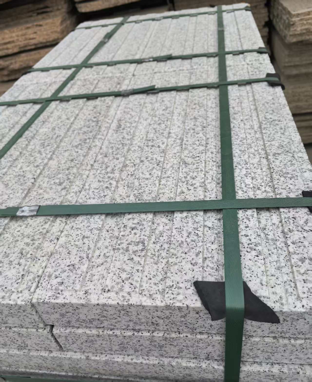 武汉 白麻花岗岩直行盲道石，盲条，地铺石