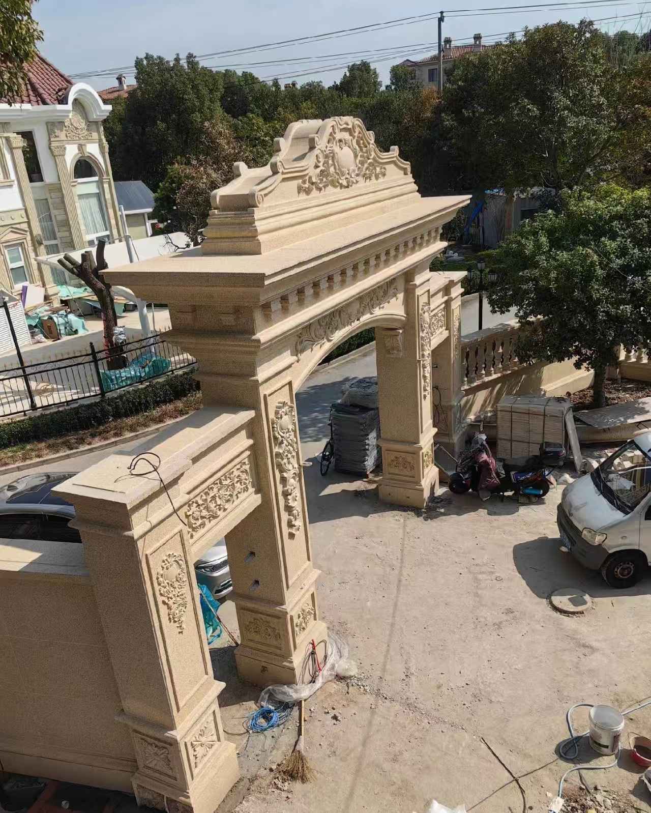 武汉 黄金麻荔枝面花岗岩别墅门楼