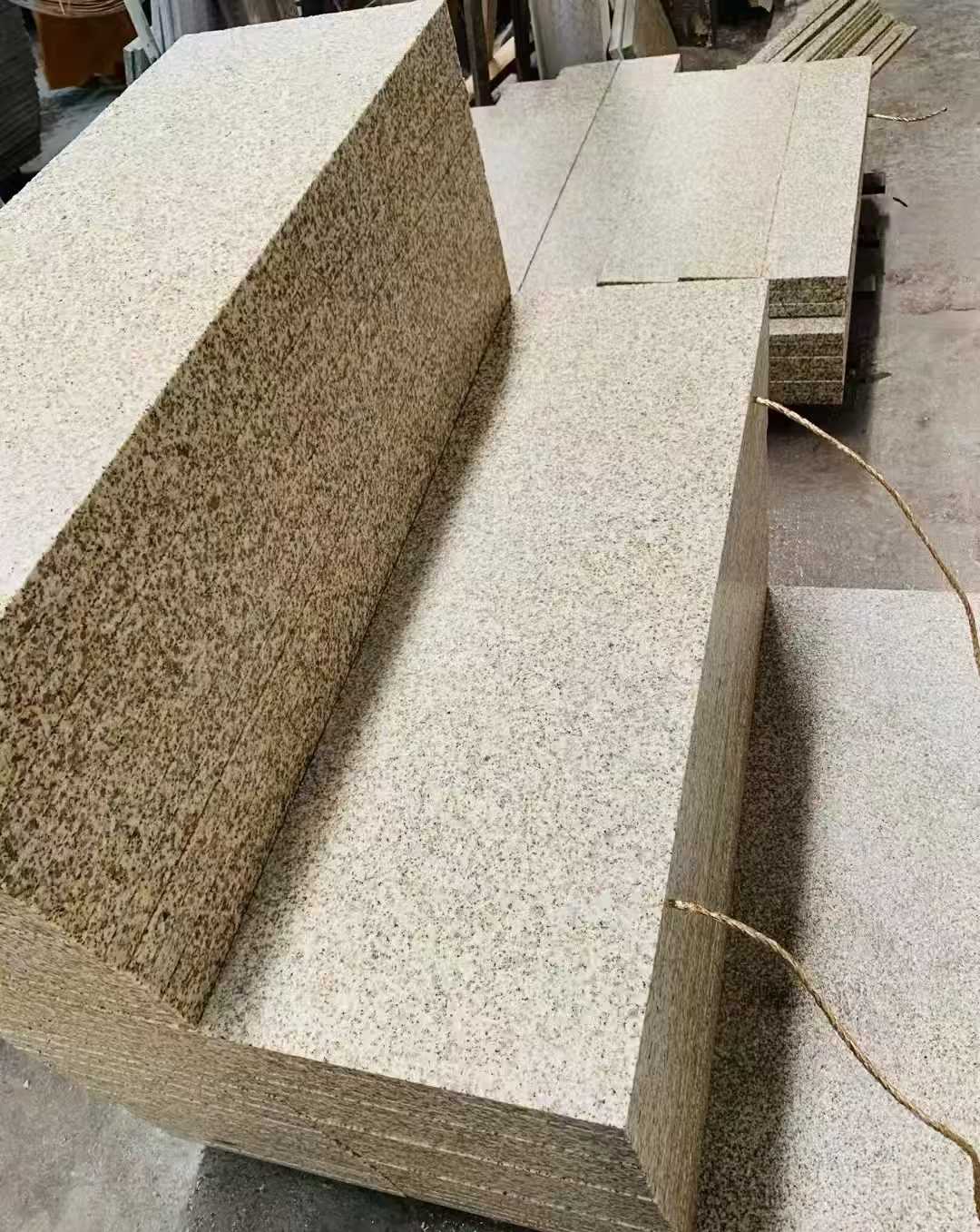 武汉 黄金麻荔枝面外墙干挂成品