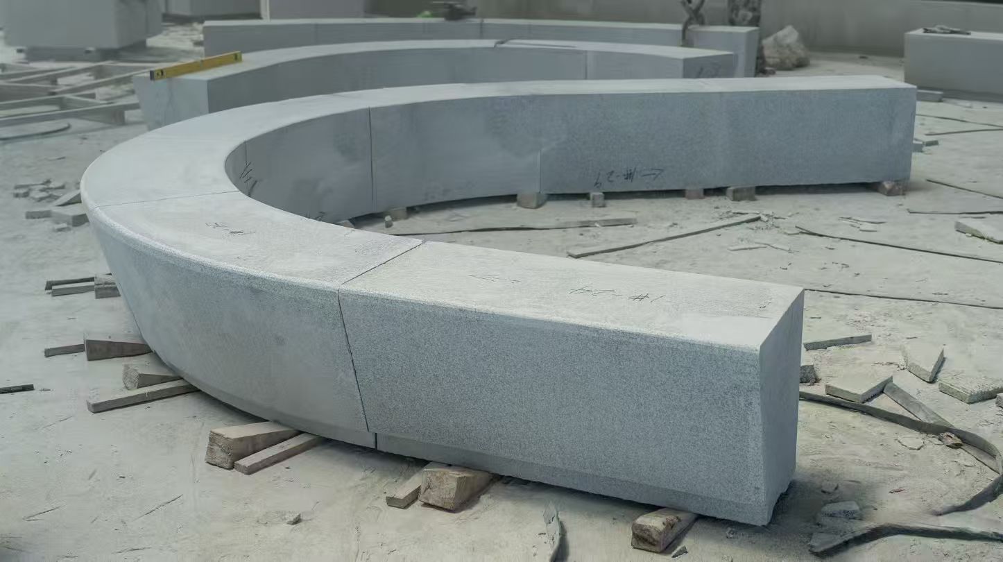 武汉 芝麻白花岗岩光面弧形坐凳
