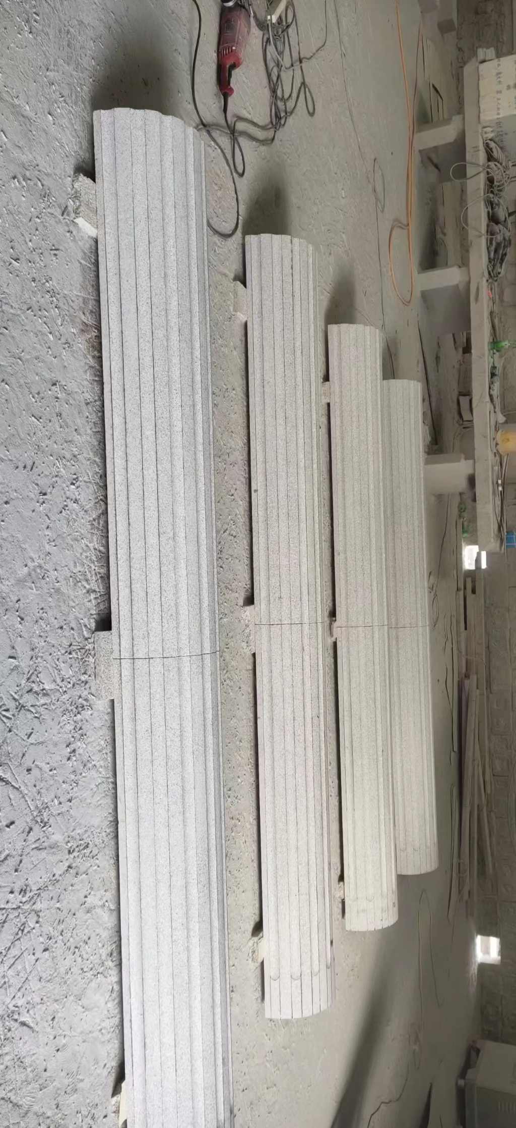 武汉 花岗岩厂家带你看白麻花岗岩门楼大柱柱皮