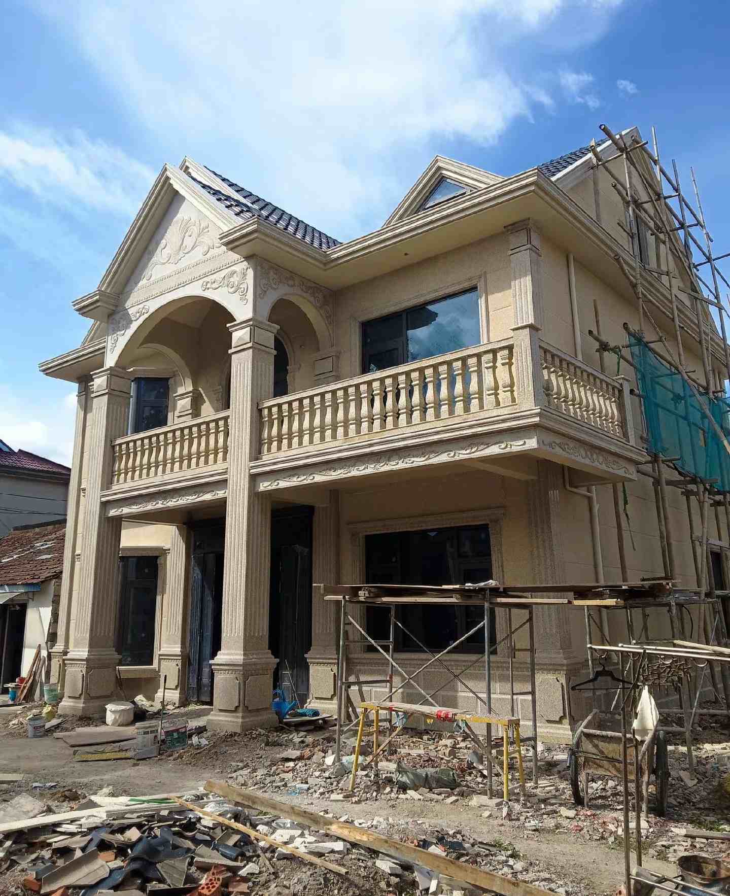 武汉 黄金麻花岗岩石材私人别墅雕花门楼柱阳台栏杆