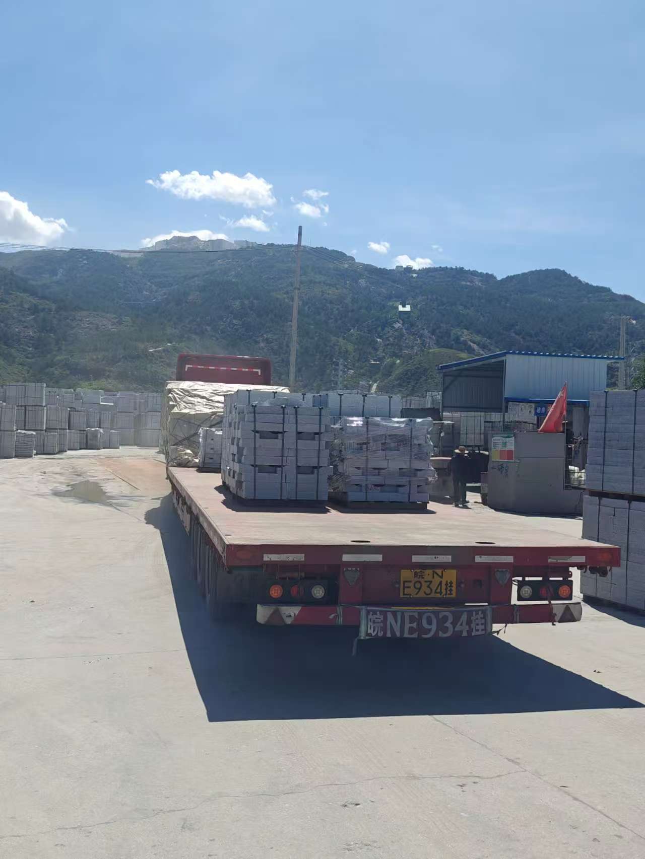 武汉 芝麻白仿形路沿石，直形路沿石