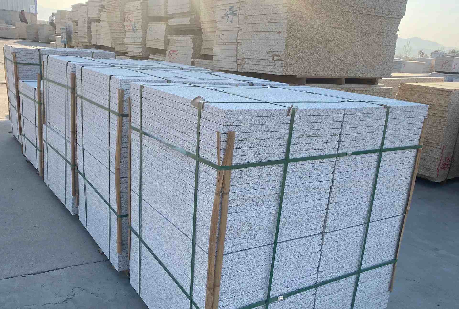 武汉 白麻花岗岩荔枝面地铺石