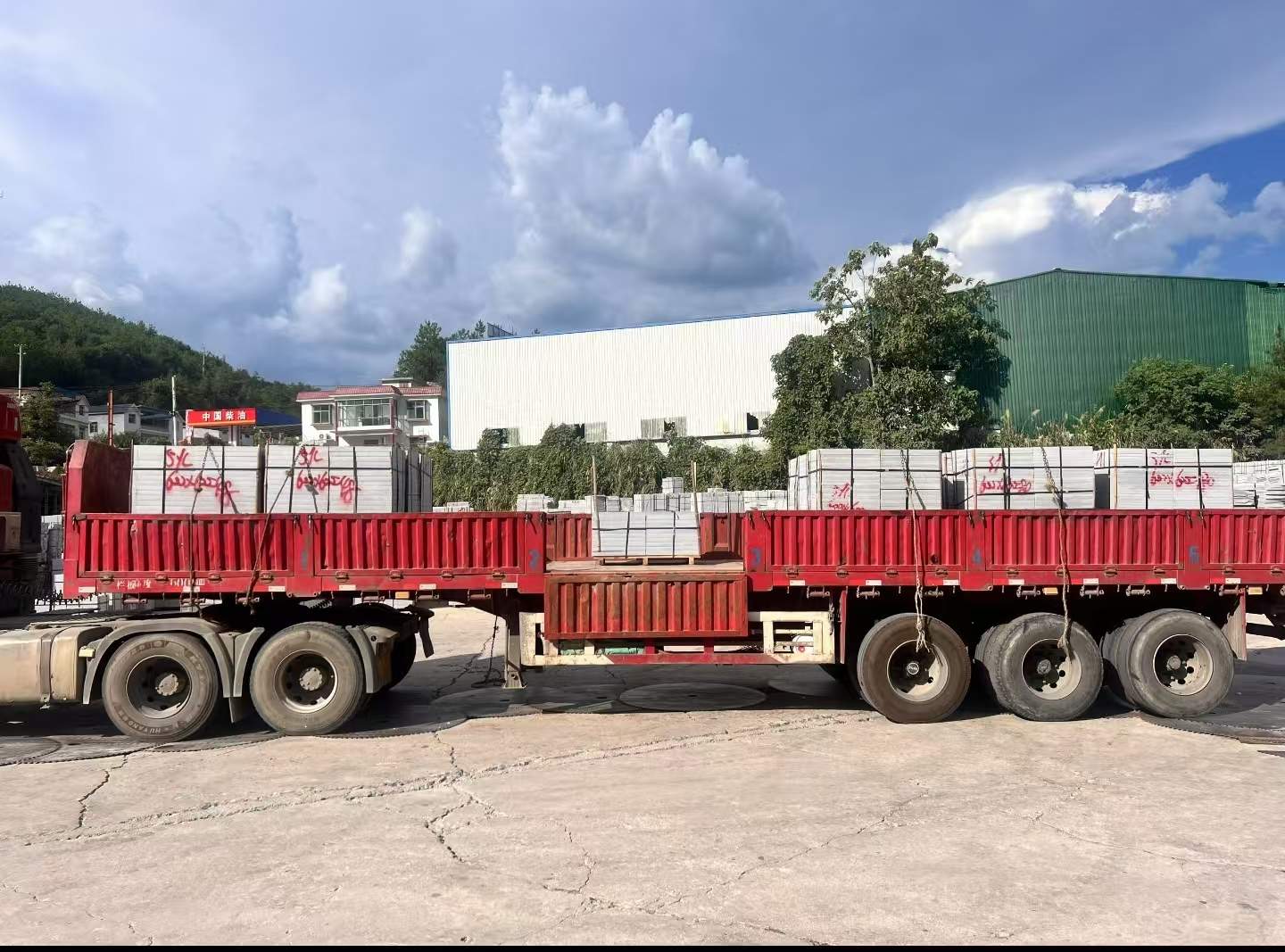 武汉 芝麻灰花岗岩地铺石出货日常