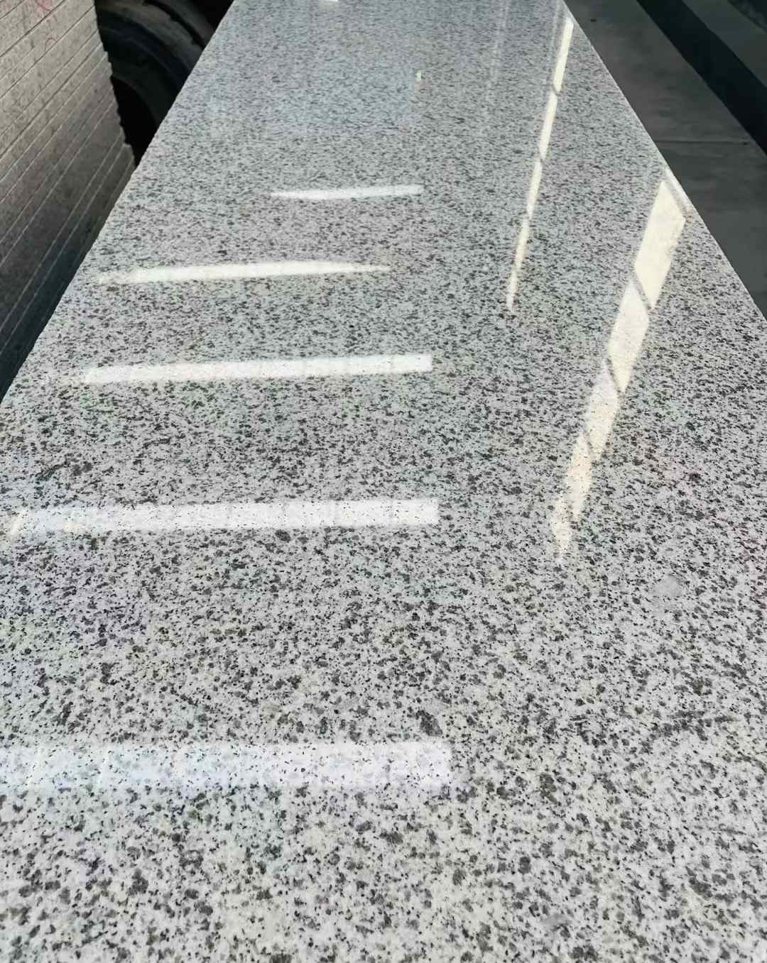 武汉 白麻花岗岩光面毛板